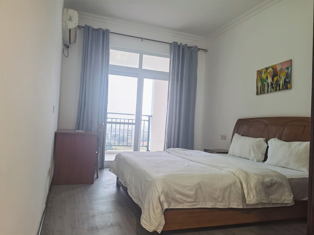 Chateau Towers Hotel Apartment 15/33