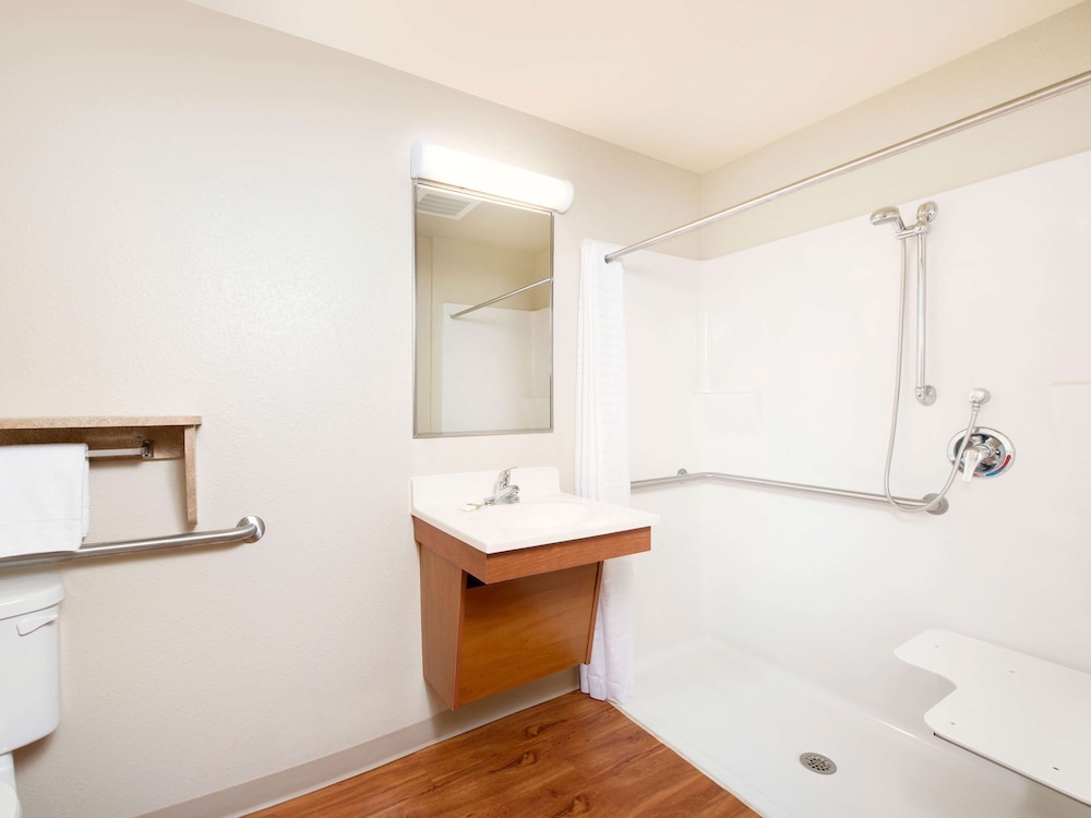 Extended Stay America Select Suites Atlanta Chamblee 21/53