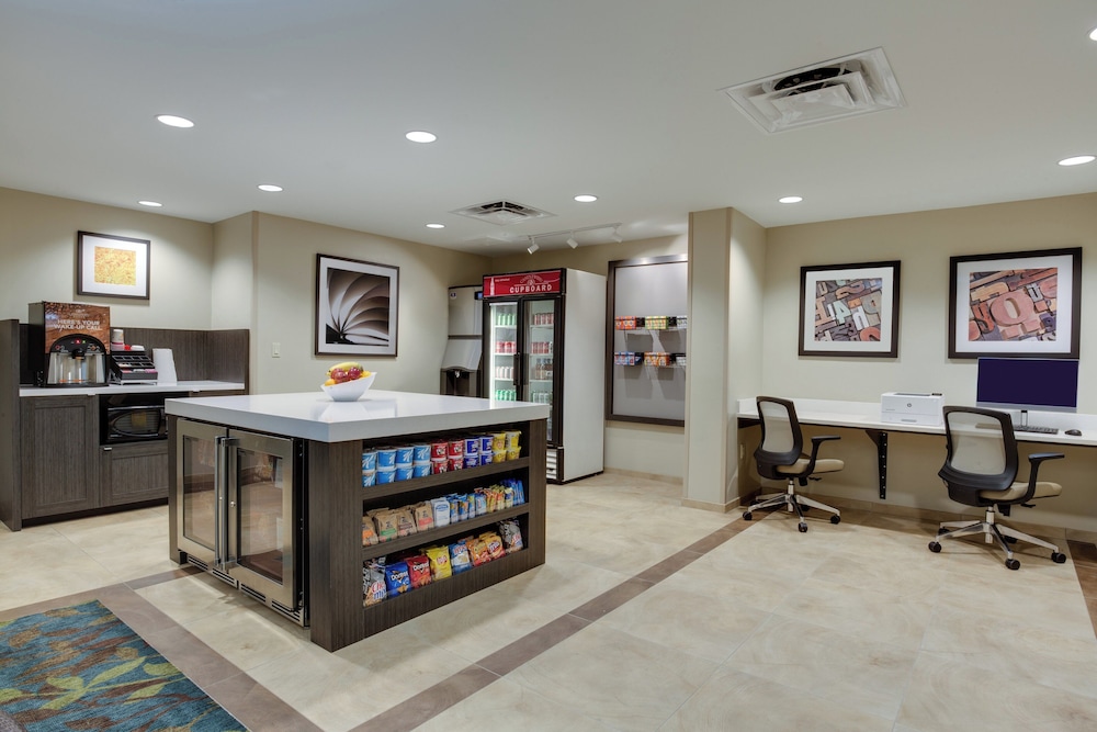 Candlewood Suites Ft. Lauderdale Airport Cruise 6/62