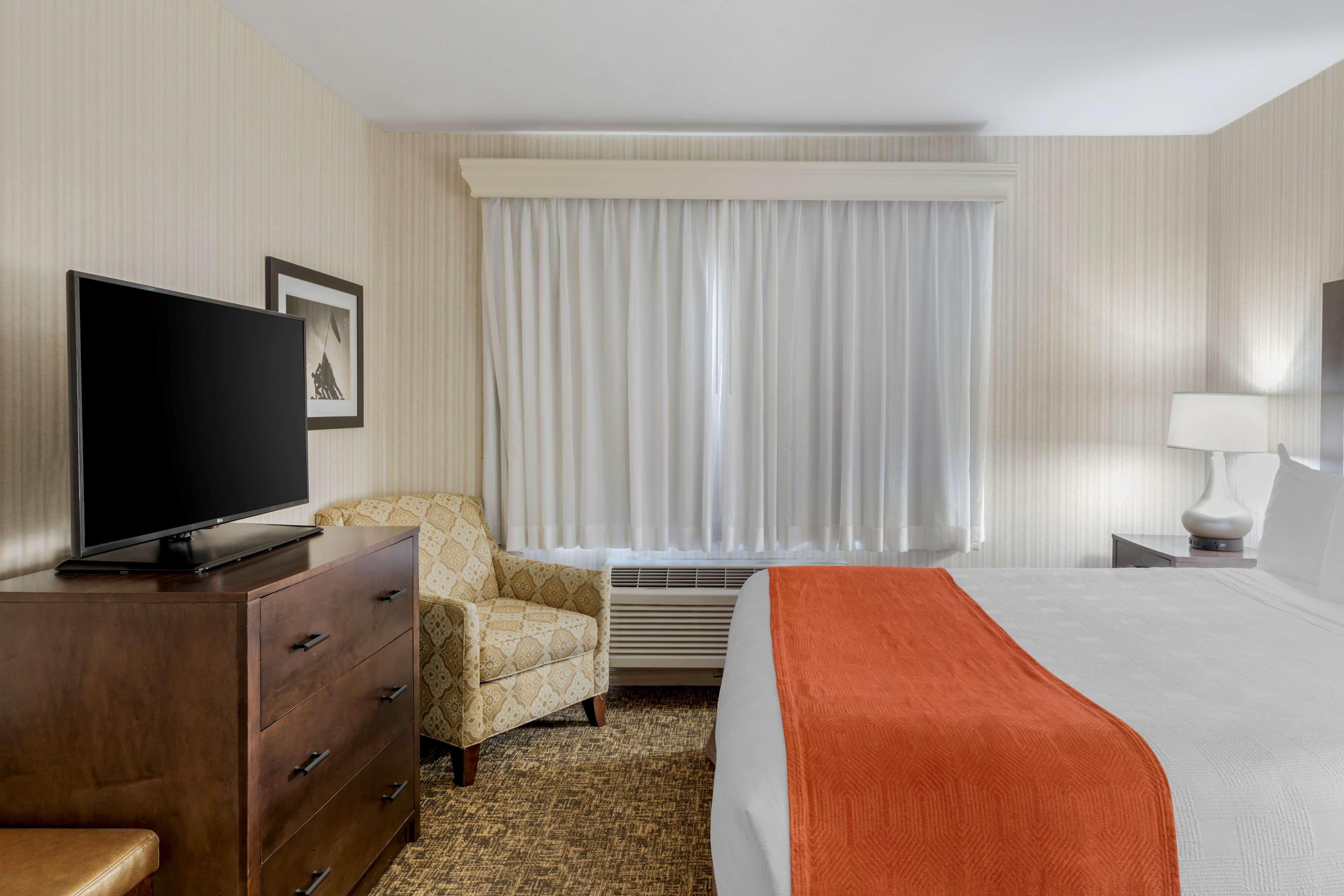 جناح بسرير كينج، Best Western Plus Big America 5/9