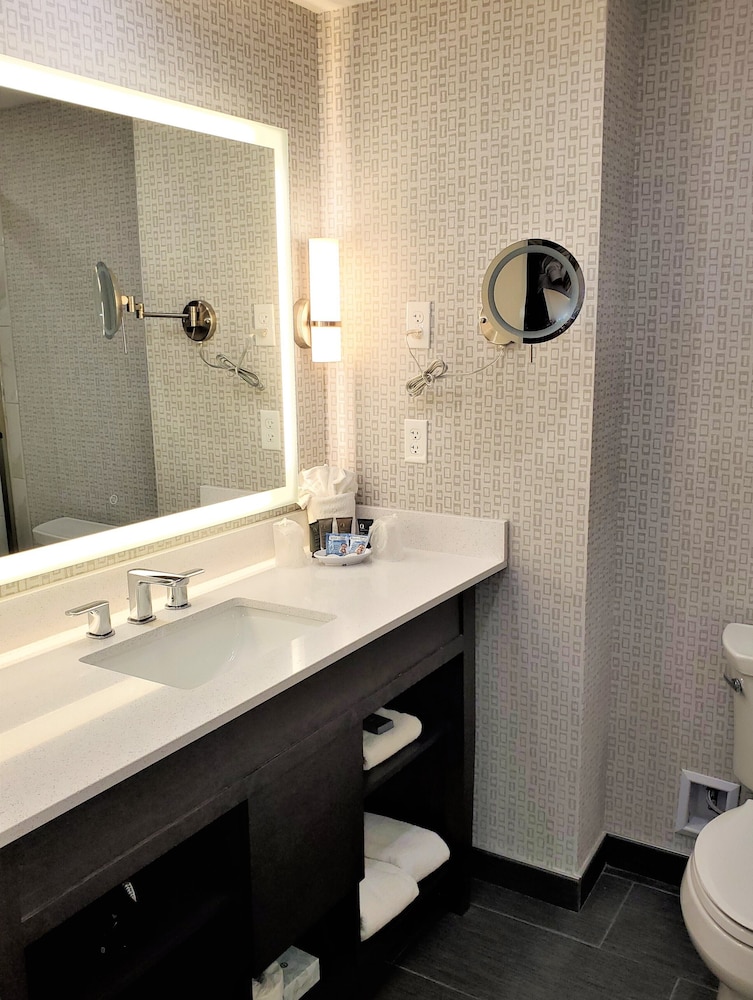 Clayton Plaza Hotel 4/65