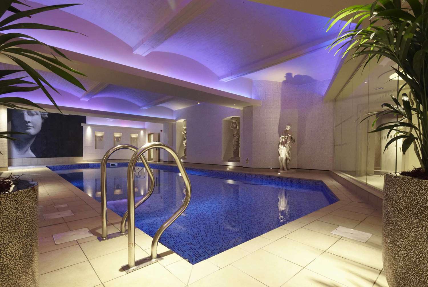 swimming pool spa