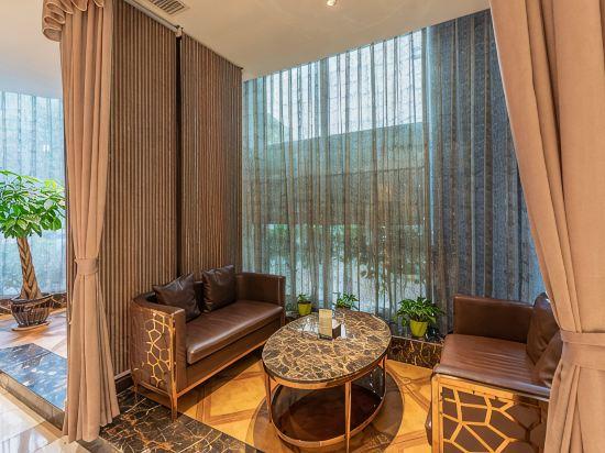 Jiang Hua International Hotel 28/32