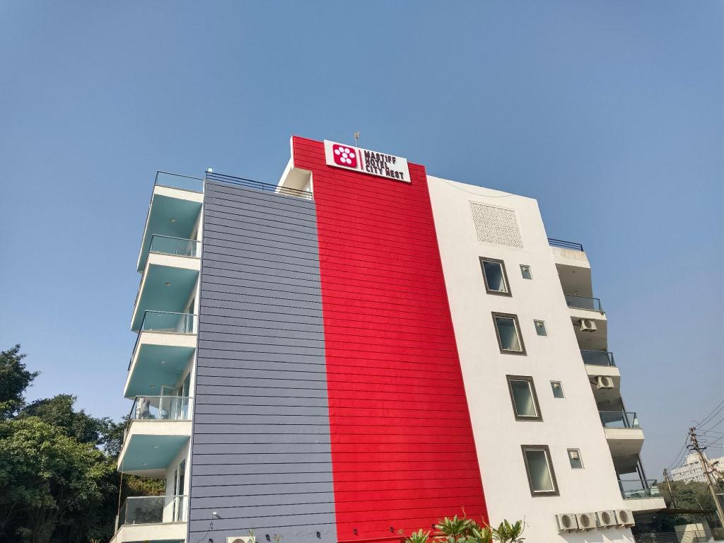 Mastiff Hotel City Nest Gurgaon in GURGAON