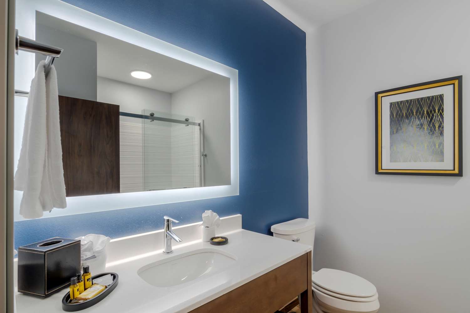 Room, 2 Queen Beds, Best Western Plus St Louis Airport Hotelbest Western Plus St Louis Airport Hotel 7/9