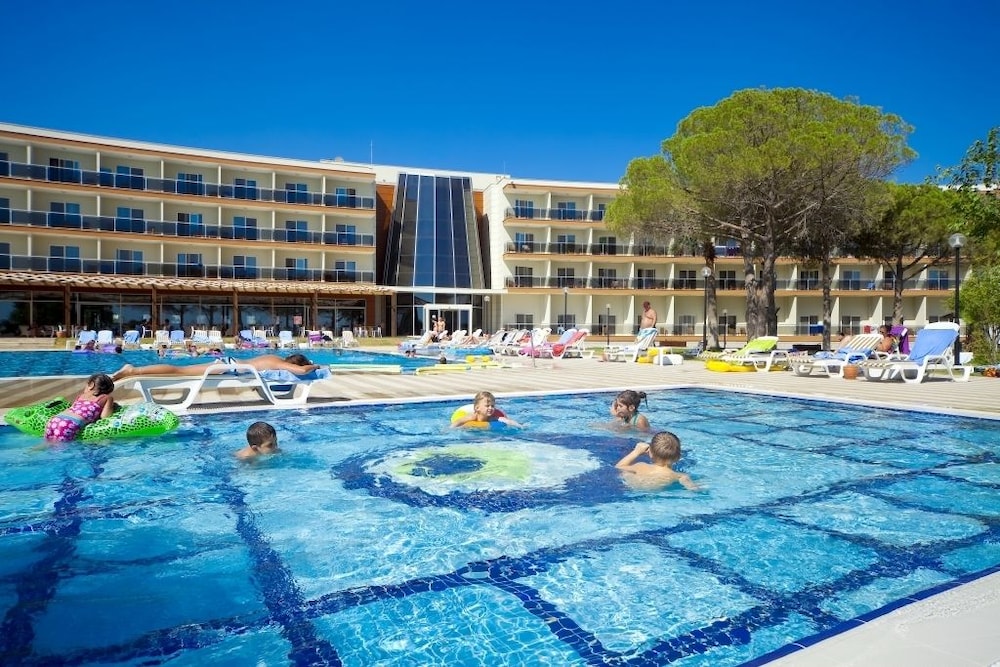 Grand Sahin s Gumuldur Resort 13/82