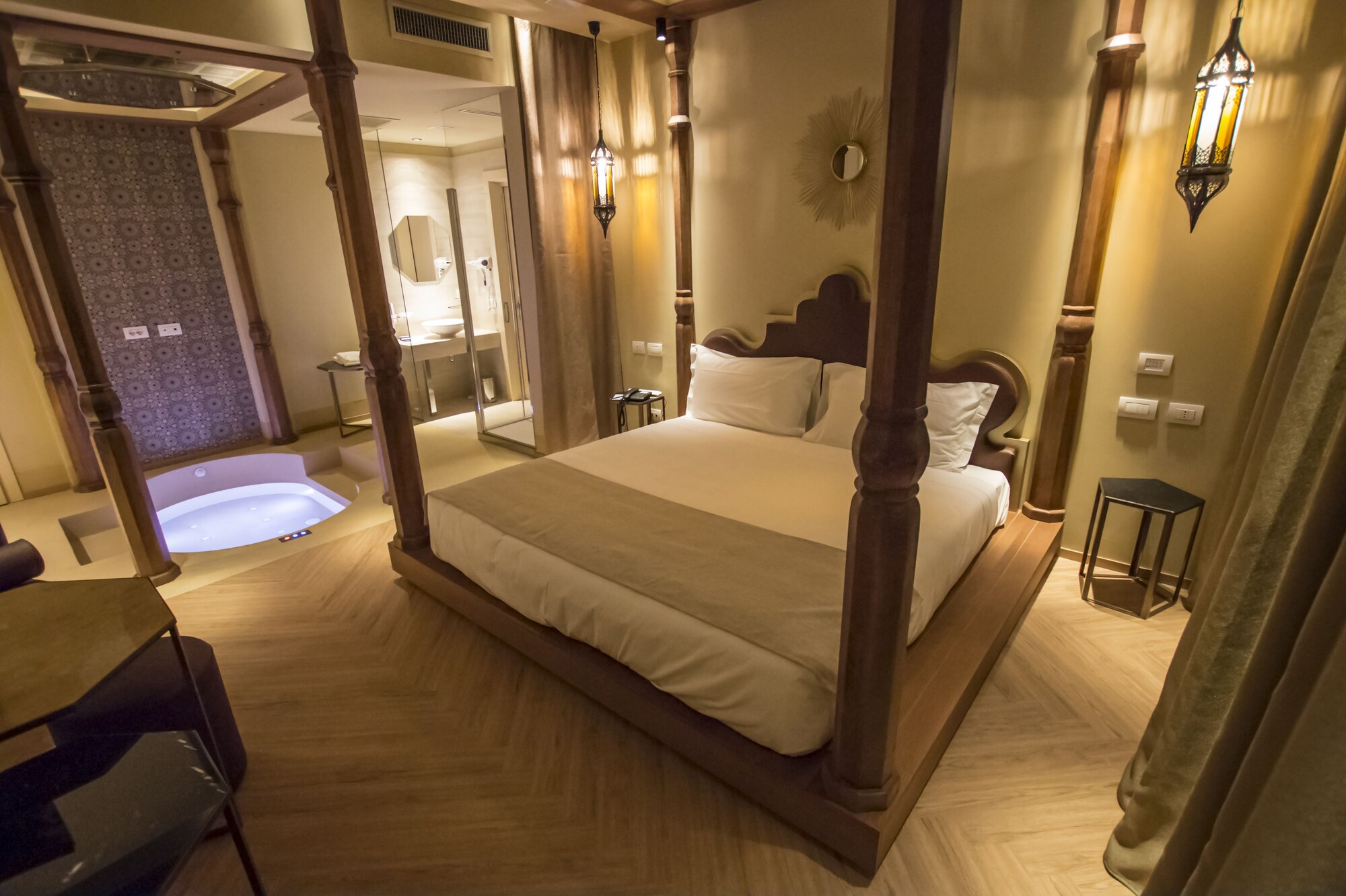 JUNIOR SUITE, SUPERIOR
