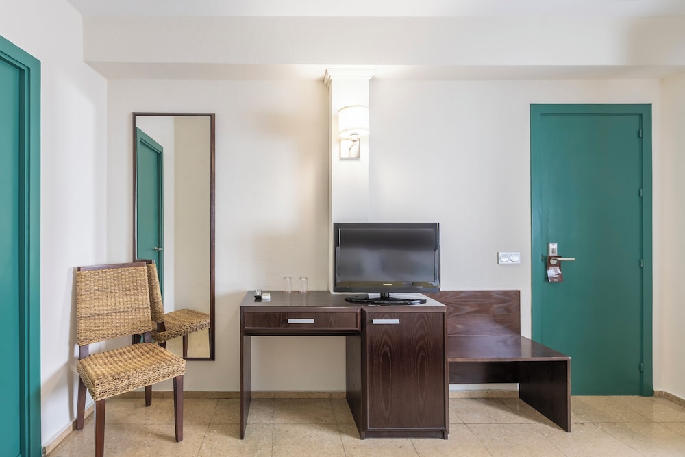 Hotel Itaca Colon 57/63