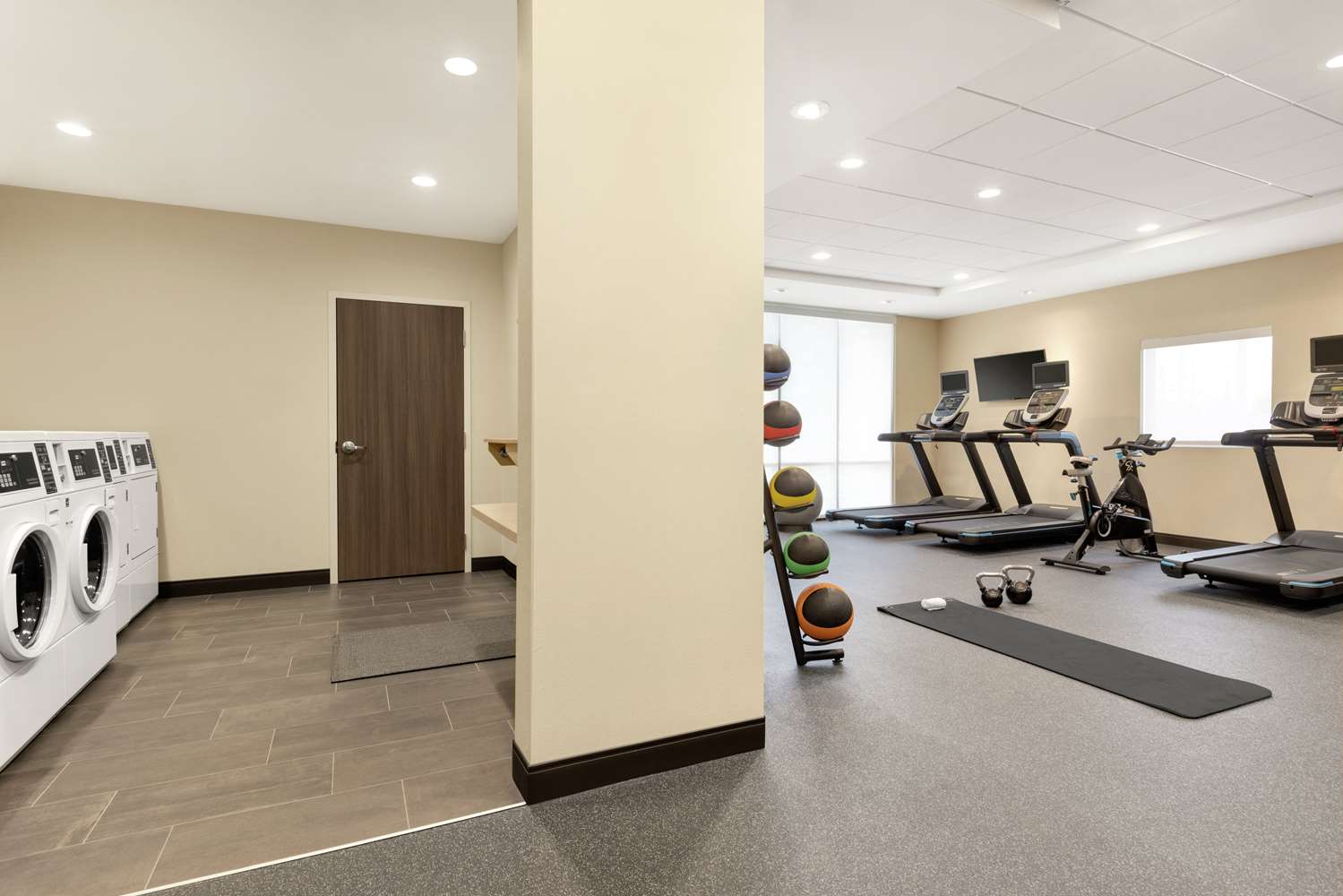 Home2 Suites by Hilton New Brunswick 7/20