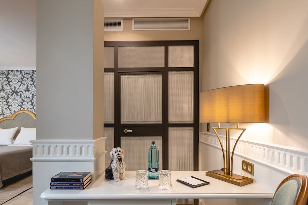 Hotel Gravina 51 19/59