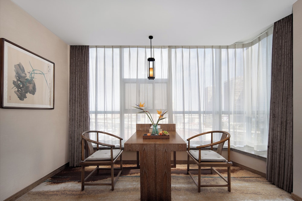 Grand Mercure Kunming South 32/47