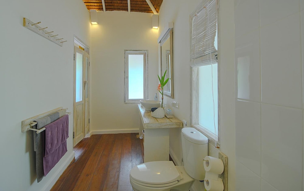 Trikora Beach Club & Resort 69/71