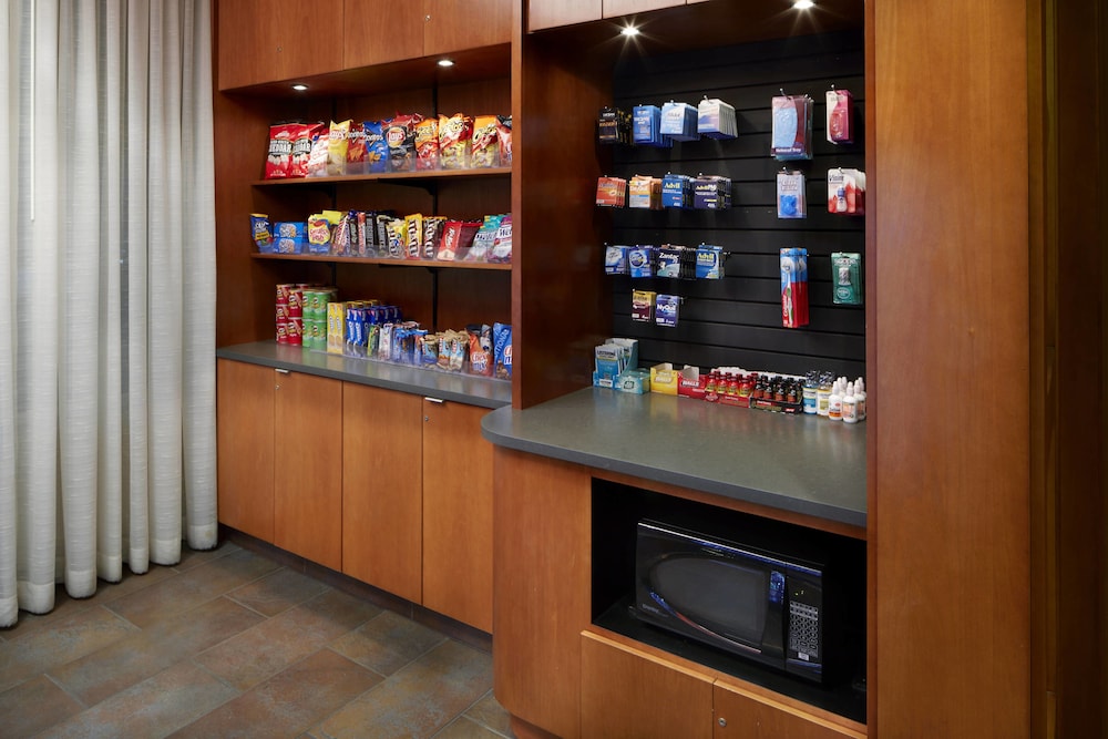 Residence Inn by Marriott San Antonio Six Flags at The Rim 17/25