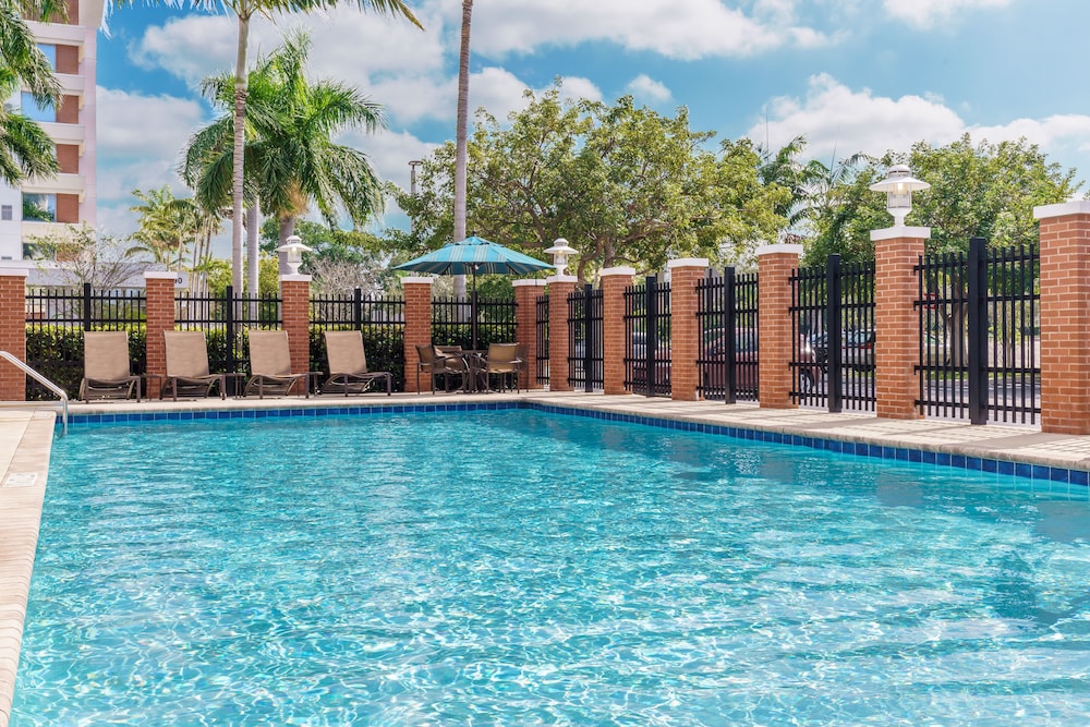 Hyatt Place Fort Lauderdale Airport - South & Cruise Port in DANIA BEACH - FL