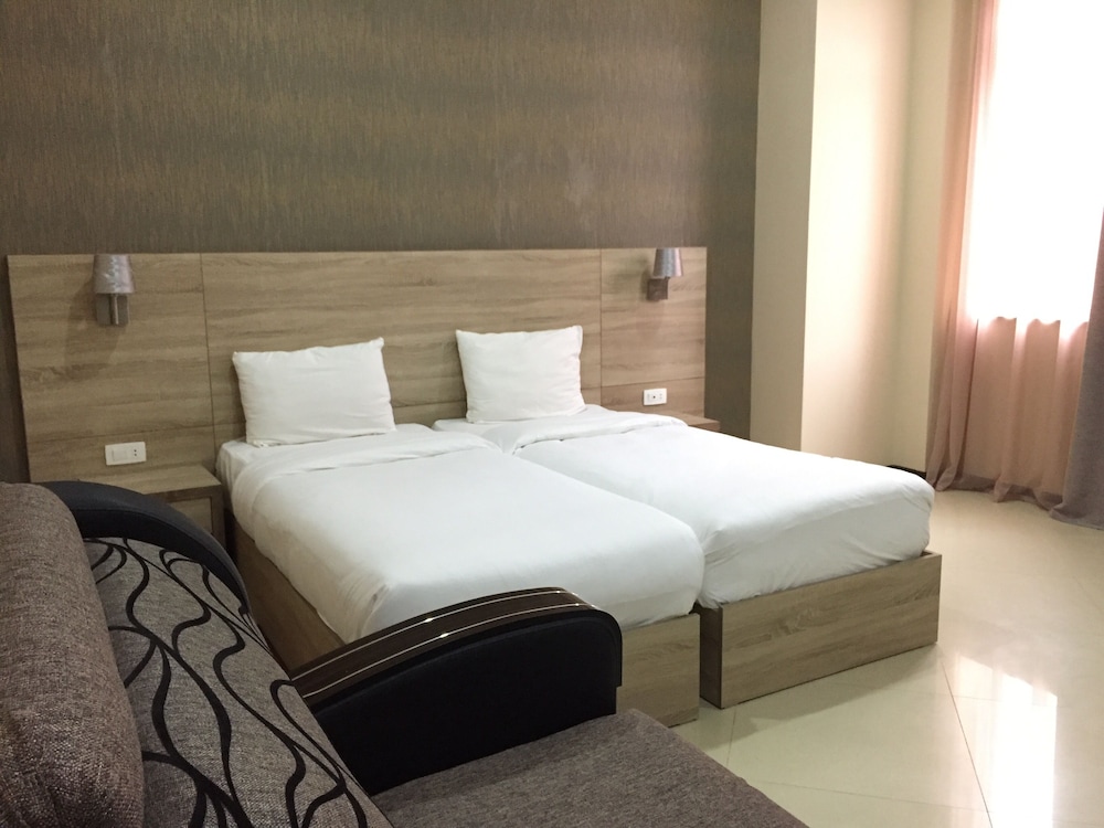 Primer Hotel 25/49