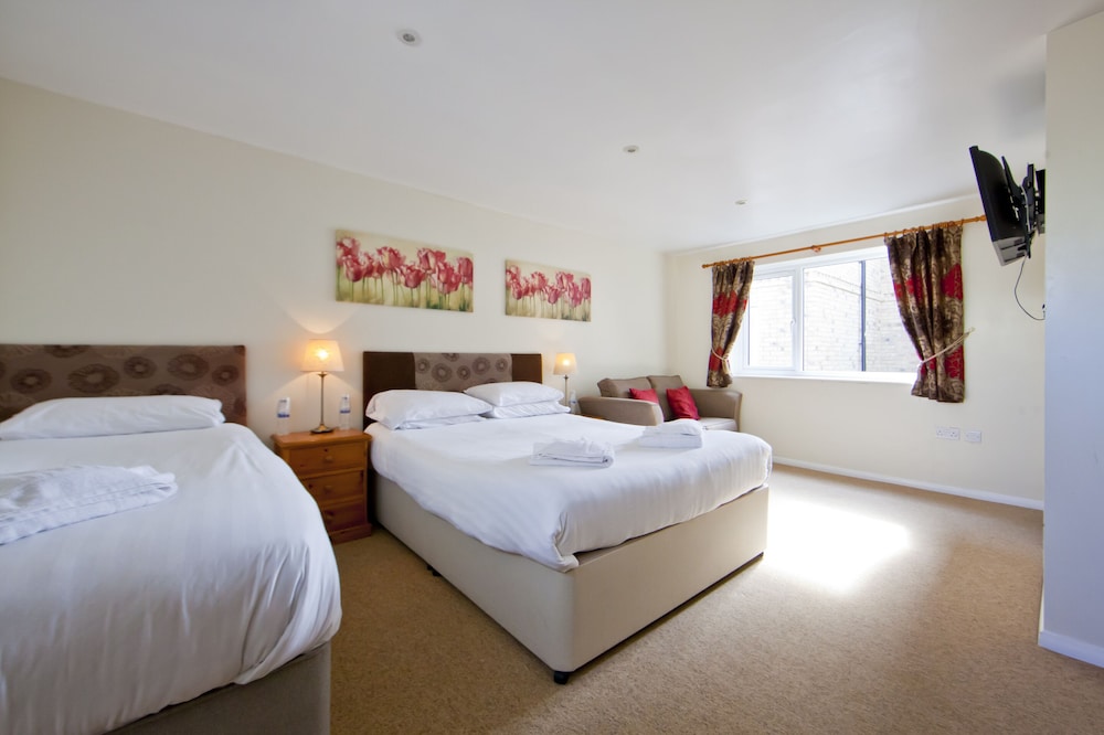 Cliff Hall Hotel 6/35