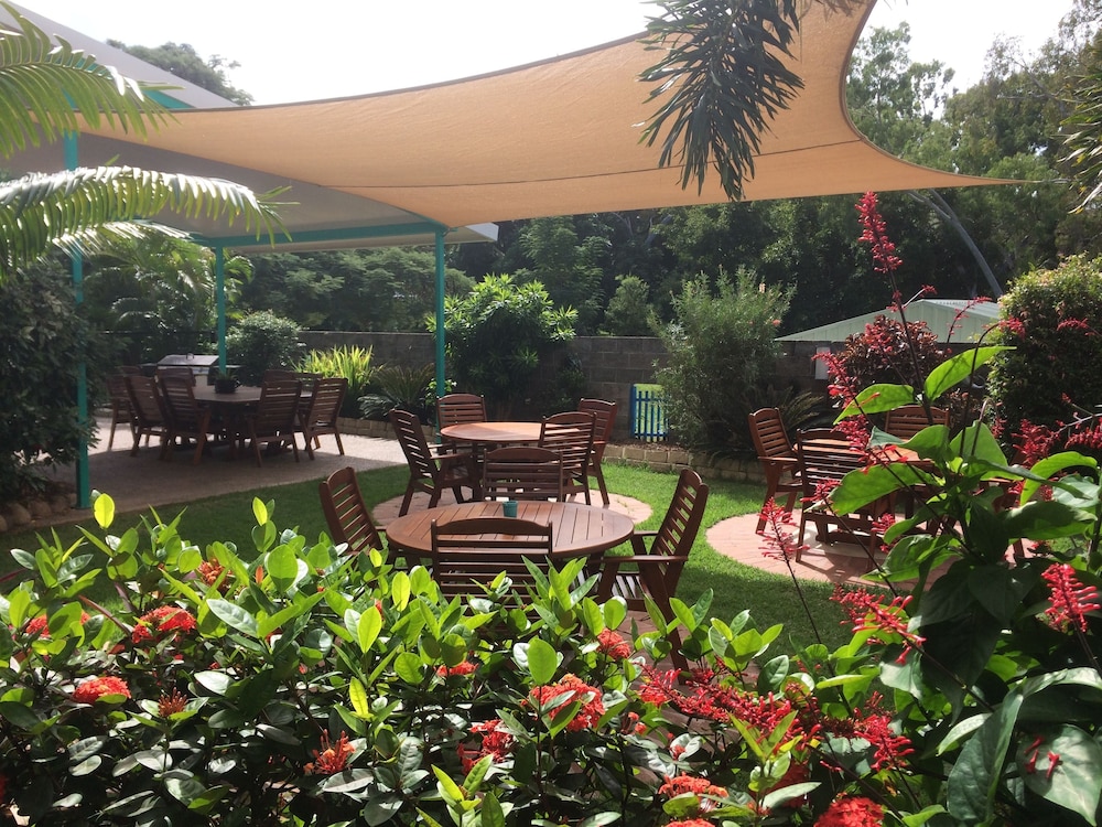 Tropical Palms Inn Resort 2/51
