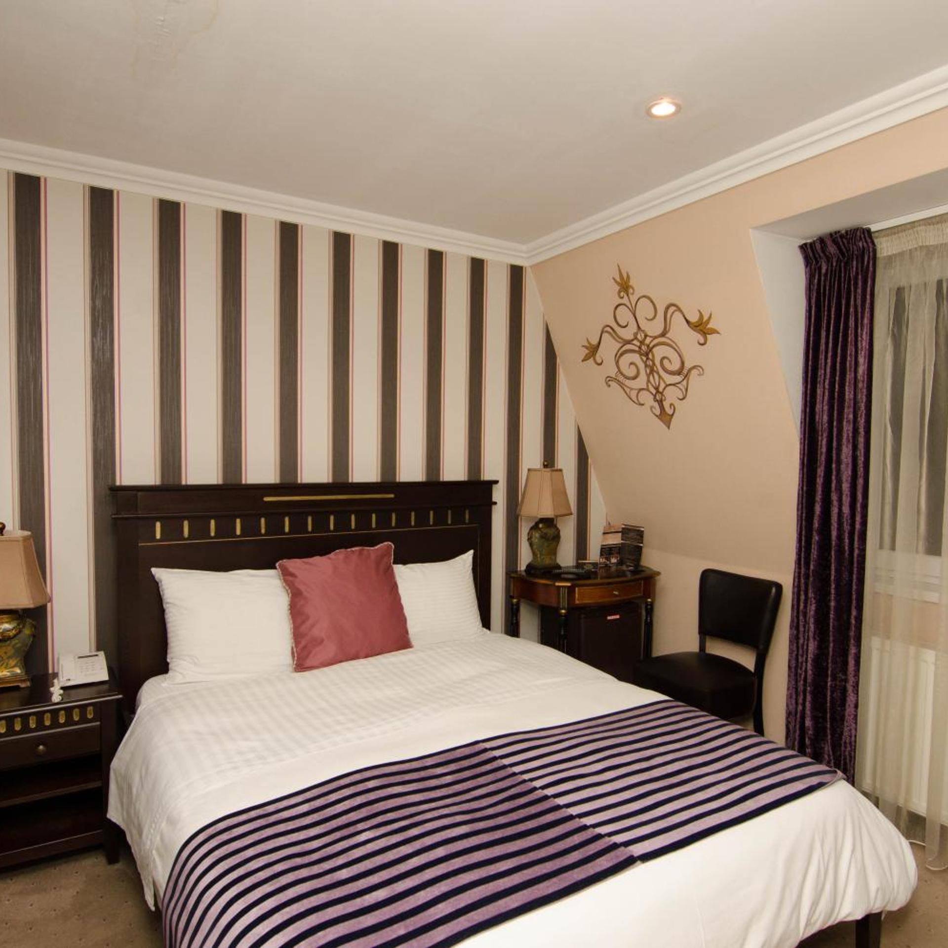 Standard, Double Bed