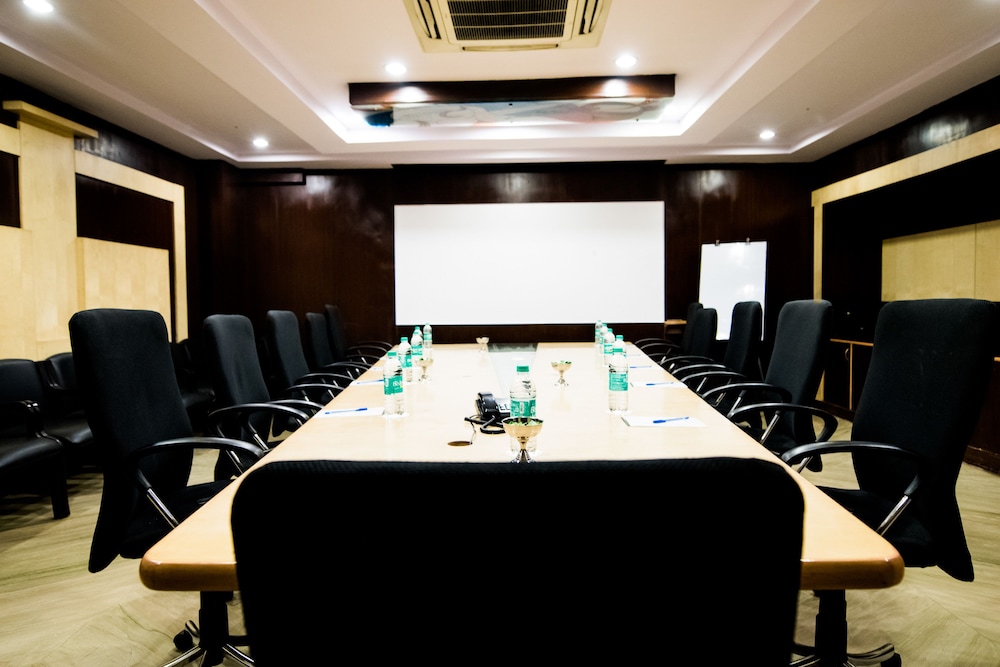 The Fern Residency Yeshwanthpur 42/50
