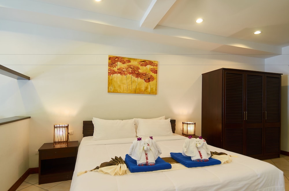 Phuket Riviera Villas 9/72