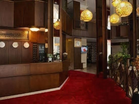 Rest Hotel 6/23