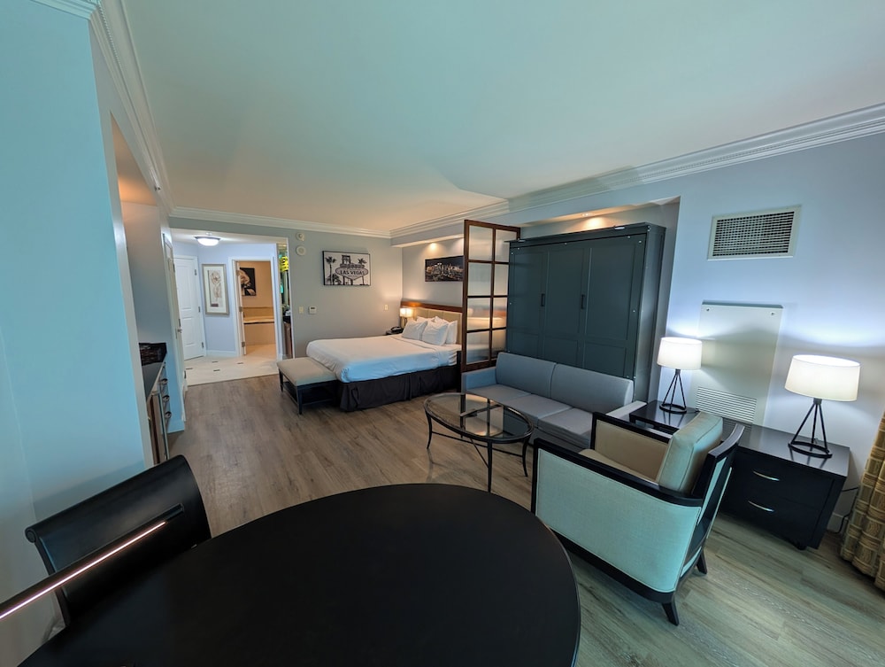 Jet Luxury Elite at The Signature 19/50