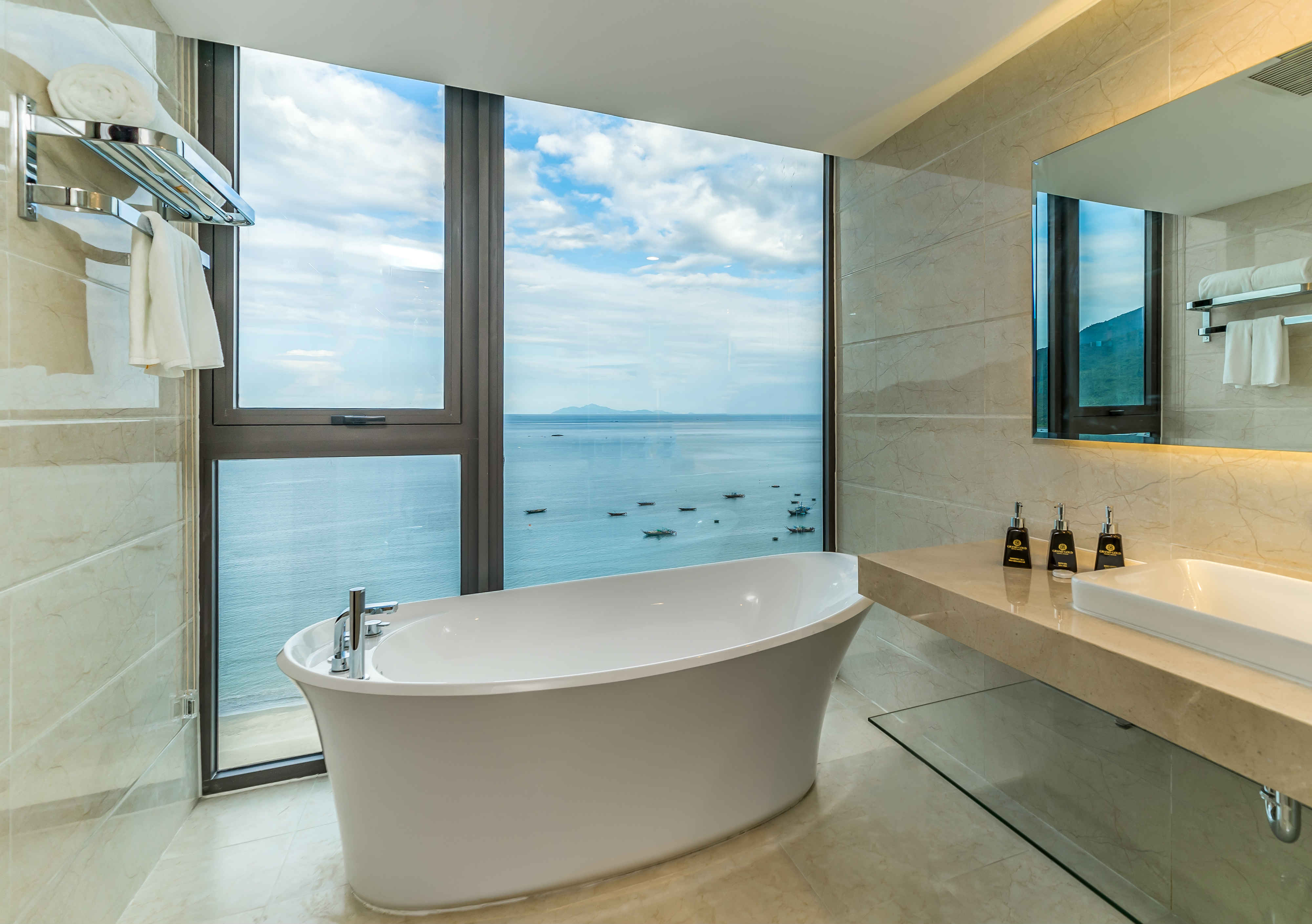 Grand, Ocean, Suite، Grand Gold Hotel 4/4