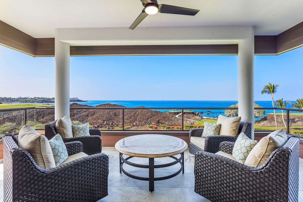Mauna Lani Point 26/34