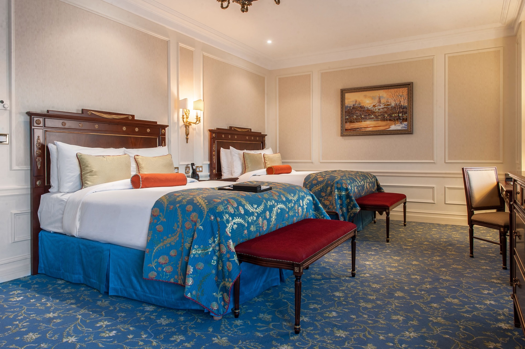 City, Deluxe, 2 Queen Beds