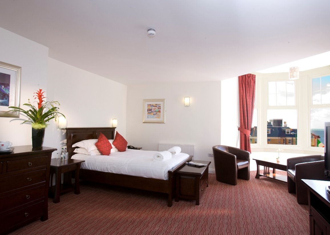 The Park Central Hotel 3/6