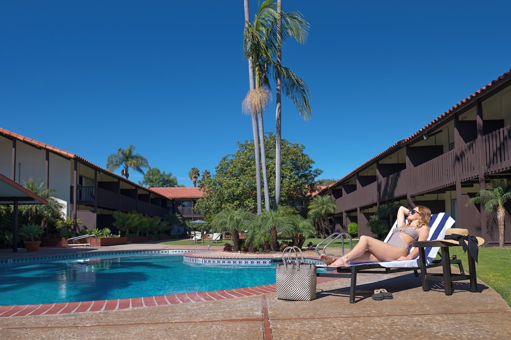 FOUND Hotels, Santa Barbara, Series by Marriott 48/50