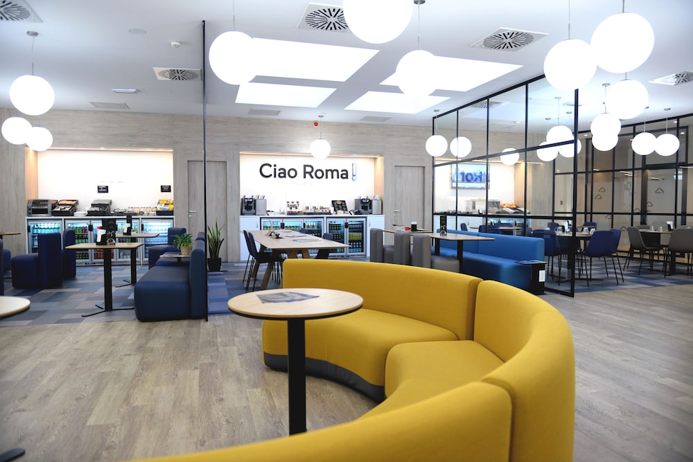 HelloSky Air Rooms & Lounge 23/35
