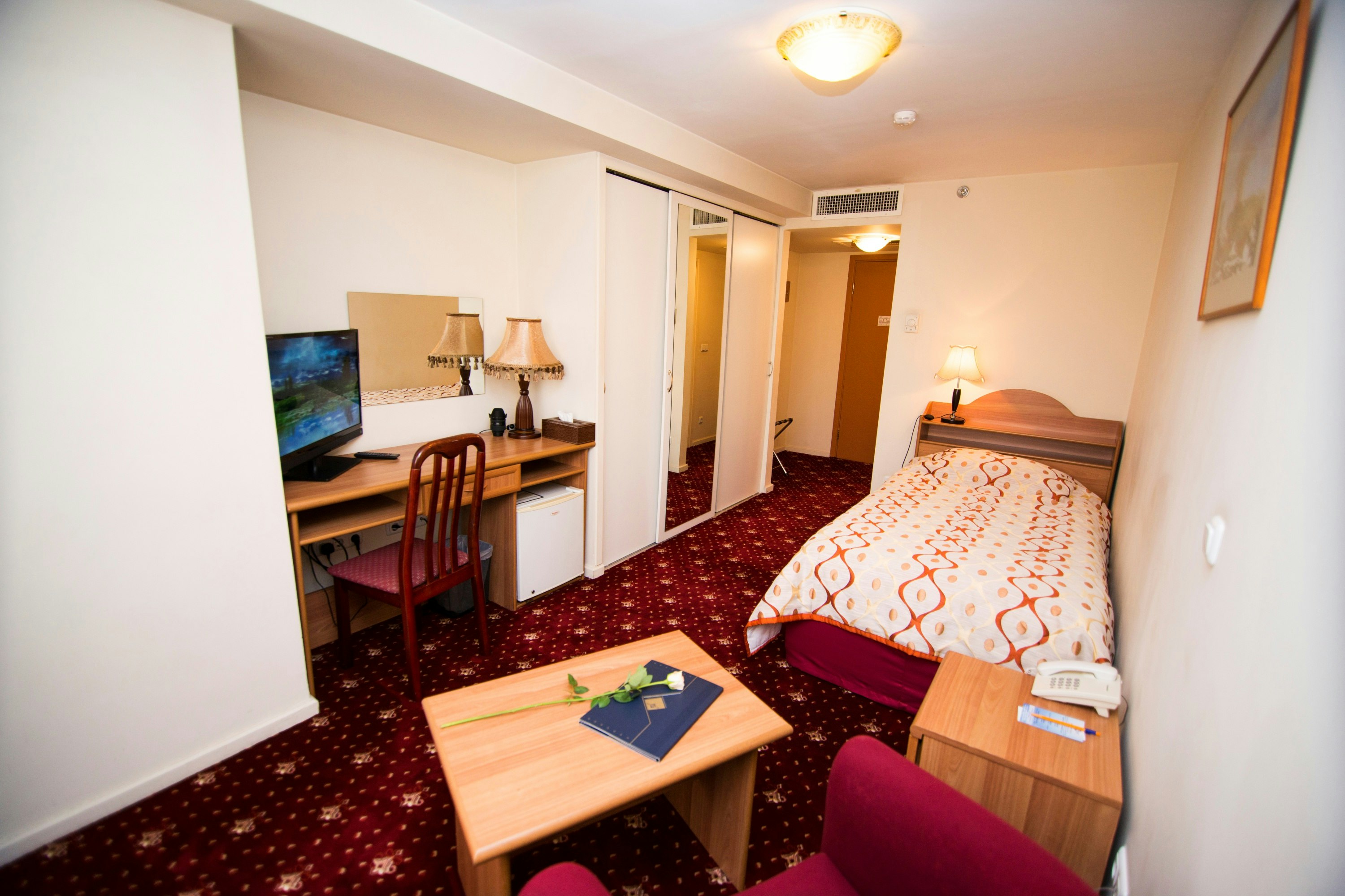ANI PLAZA HOTEL 36/56