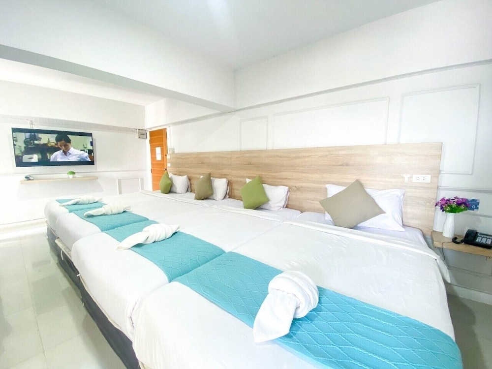 FAMILY, 4 BEDS