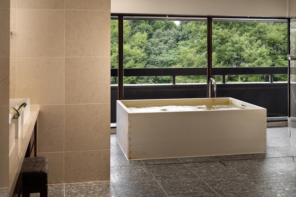 HYATT REGENCY KYOTO 45/72