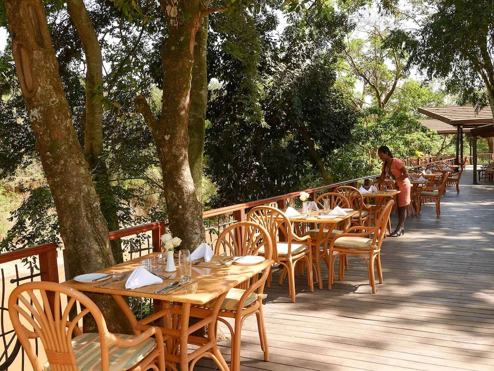 Fairmont Mara Safari Club 40/49