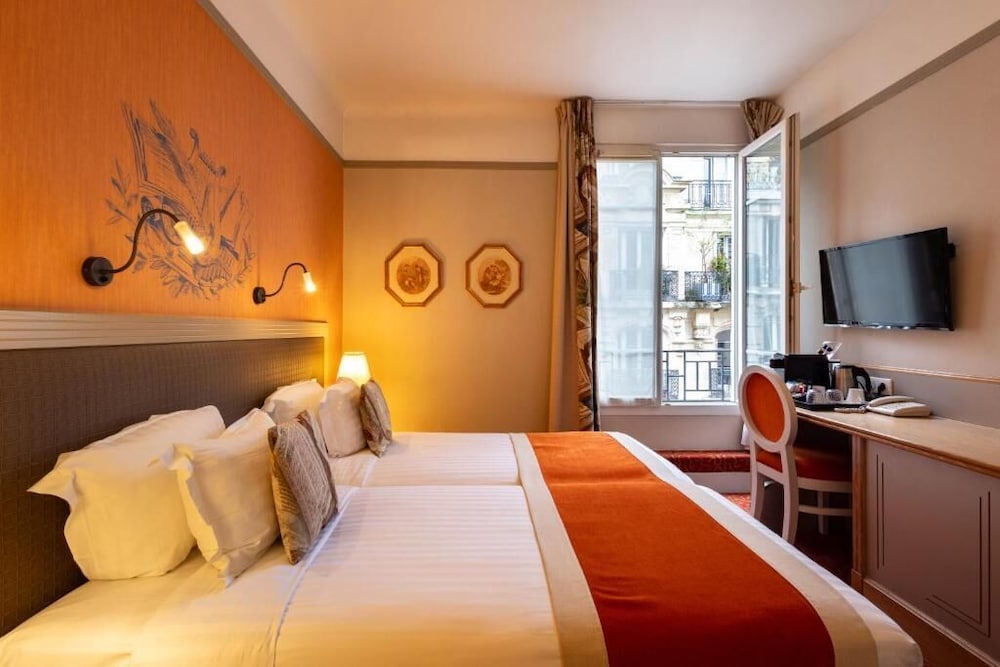 Room, Double Bed