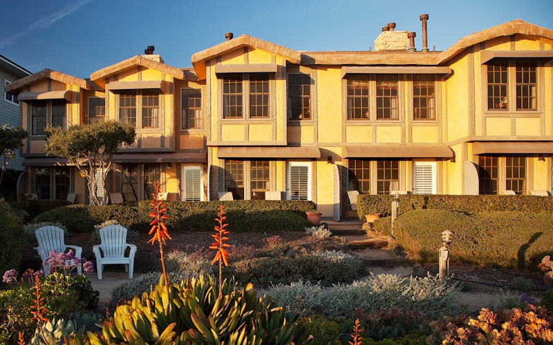Cottage Inn By The Sea 2/10