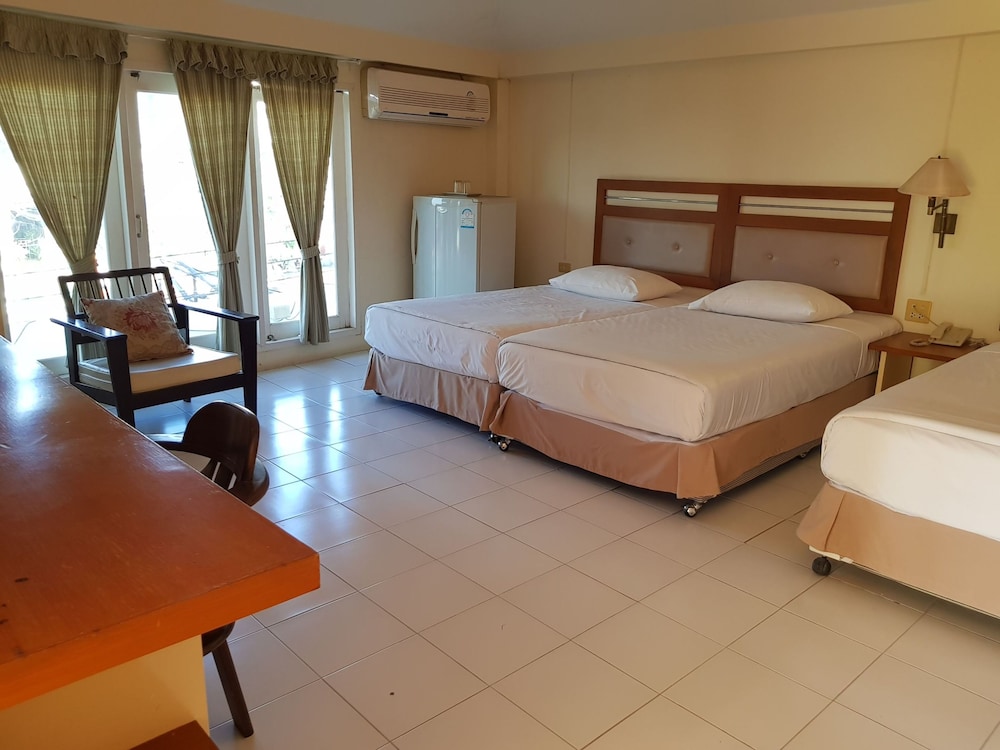 Casa Holiday Hotel 19/41