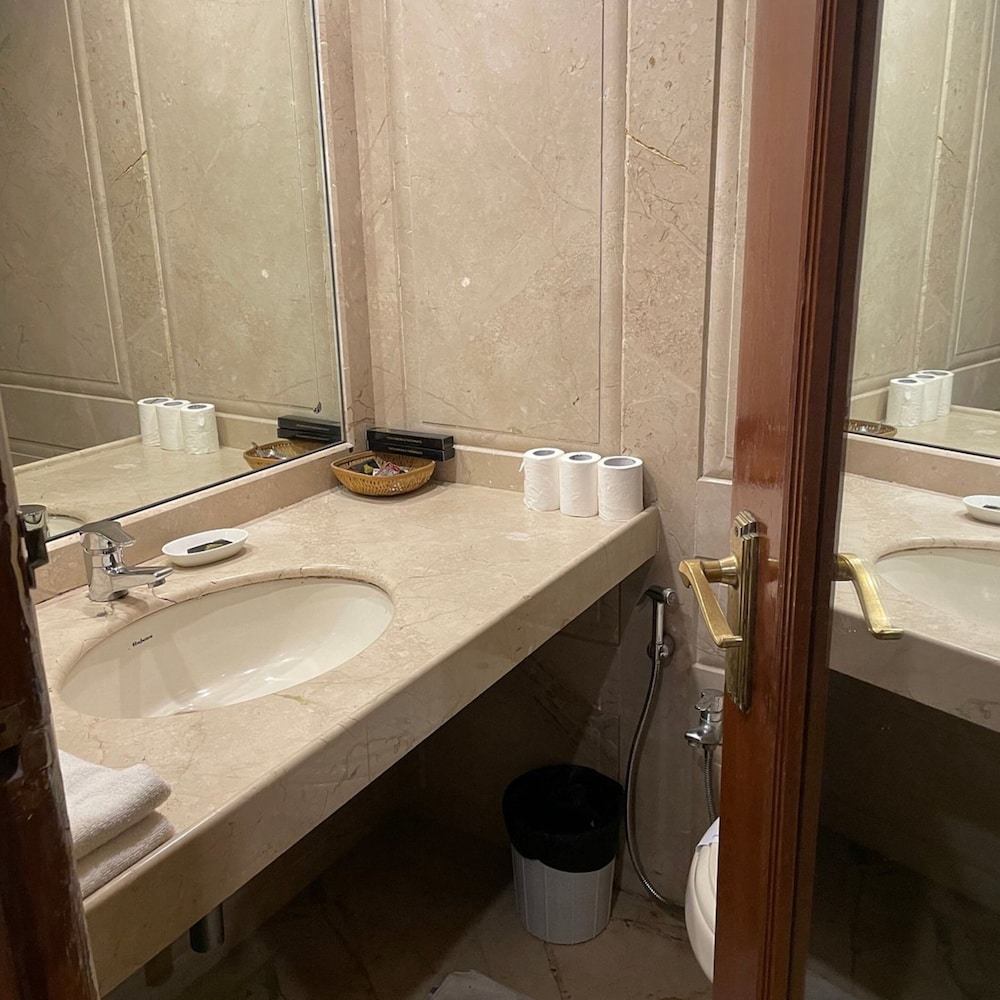 Hotel Kohinoor Executive 44/44