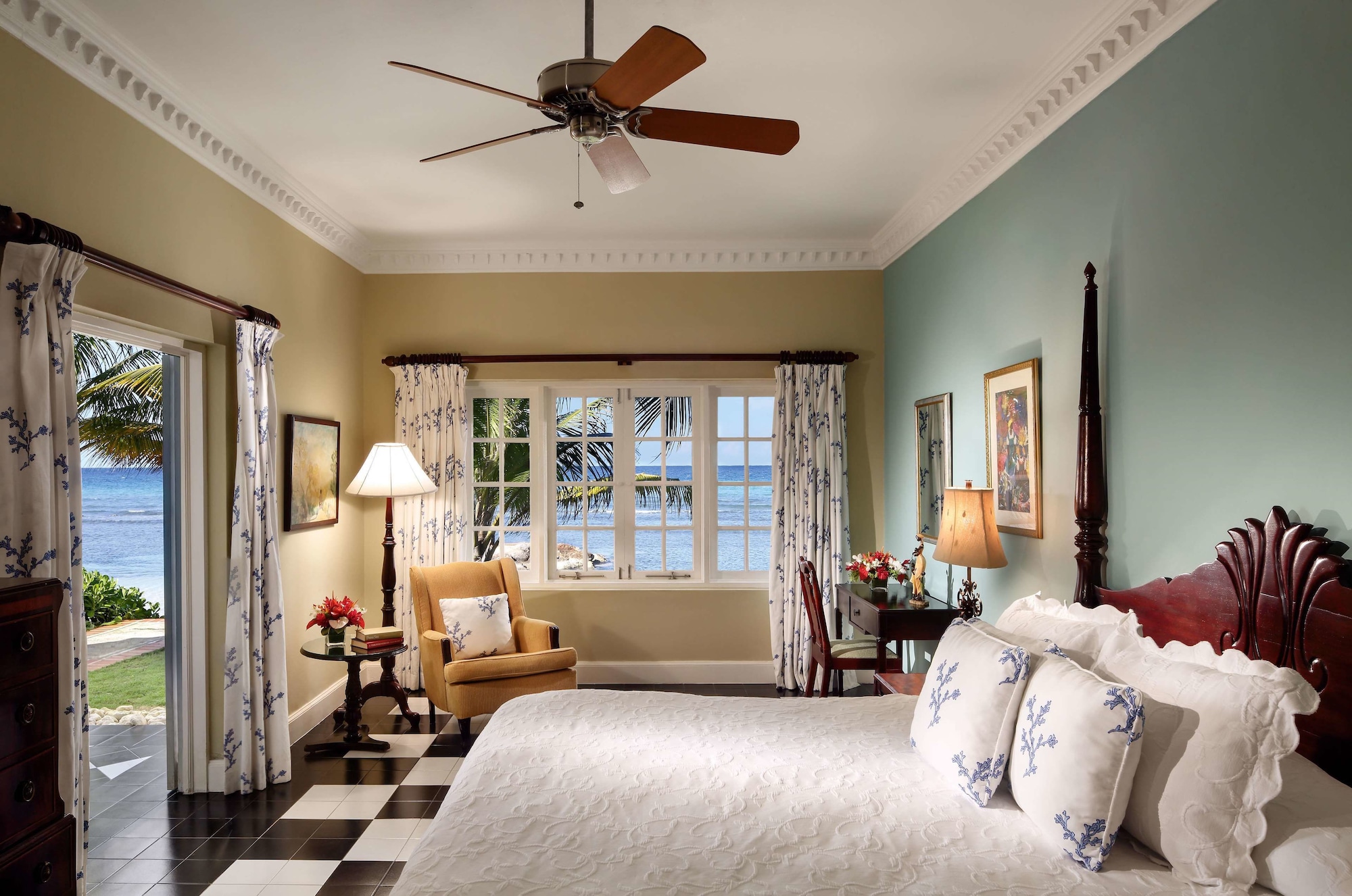 Ocean, Suite, King Bed