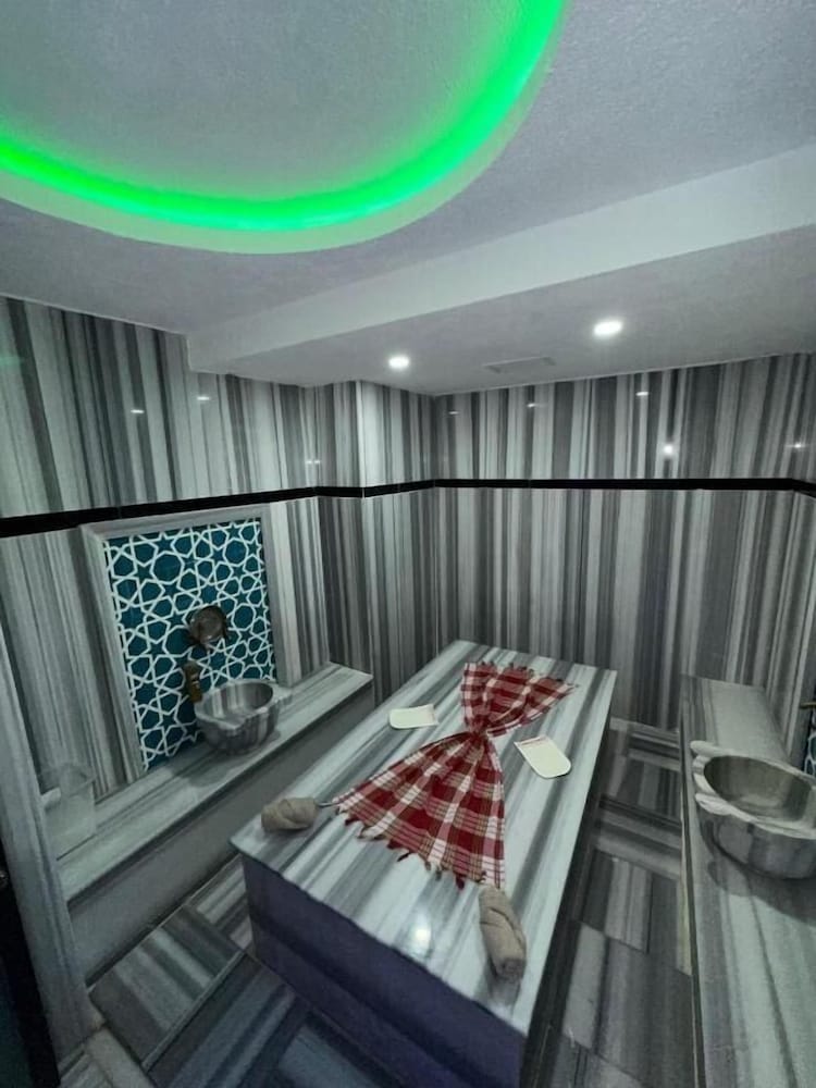 Grand Ozer Hotel 16/20