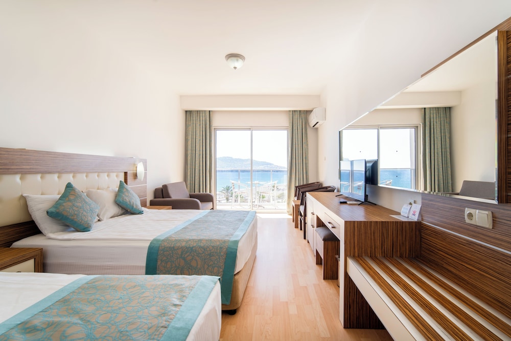 Blue Diamond Alya Hotel 9/42