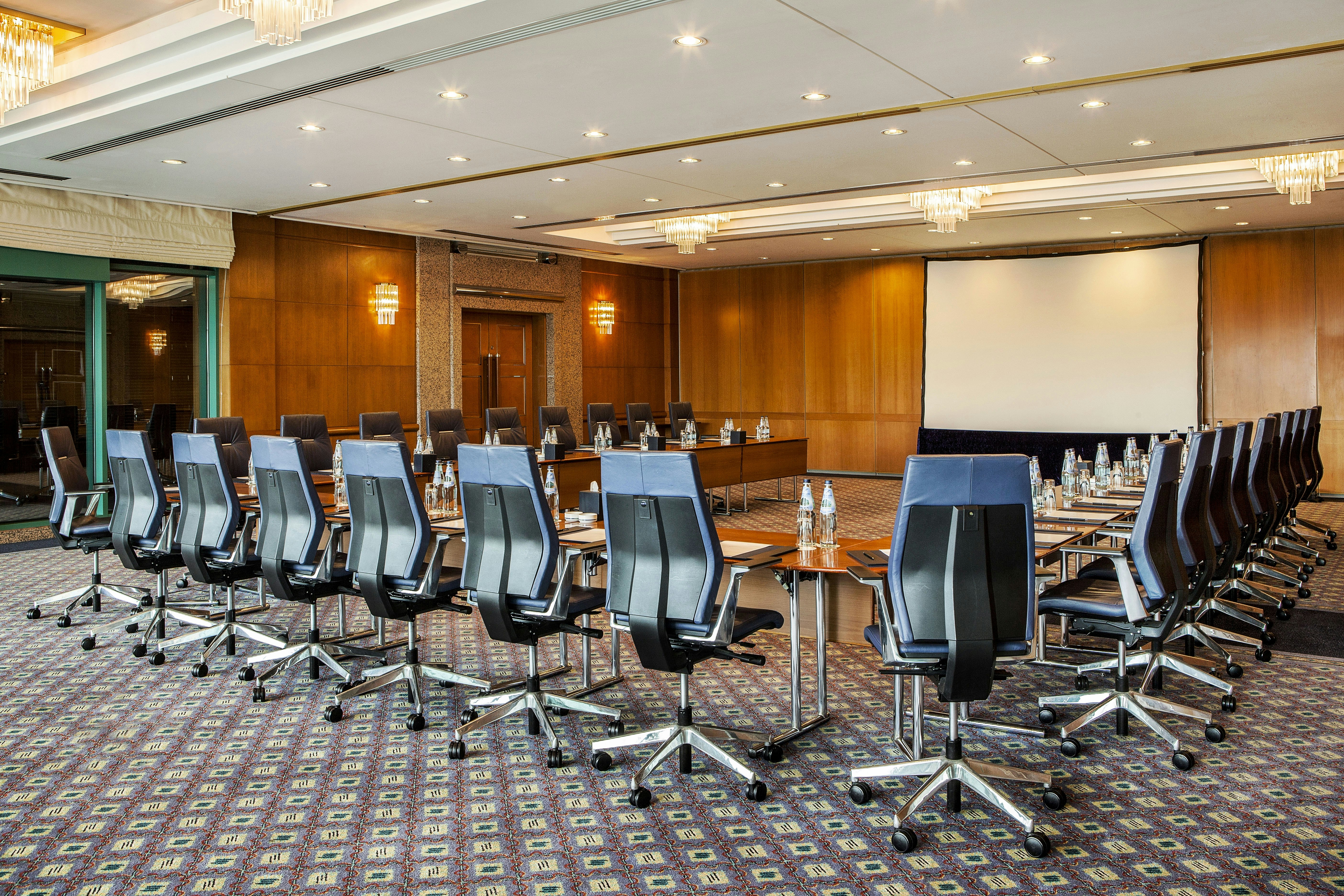 Hilton Dubai Jumeirah 73/84
