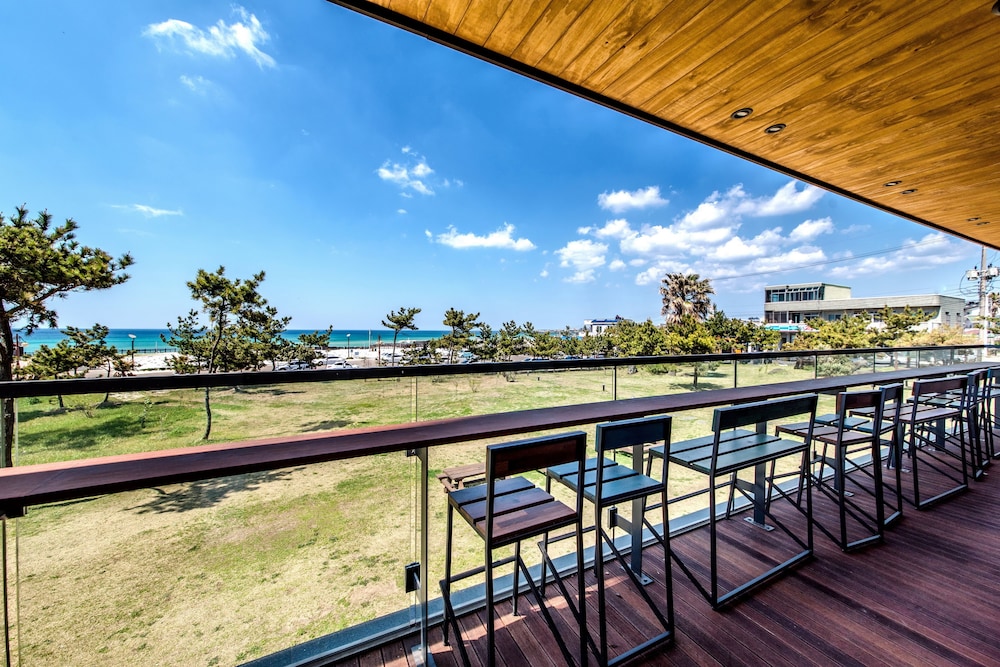Marevo Beach Hotel 53/76