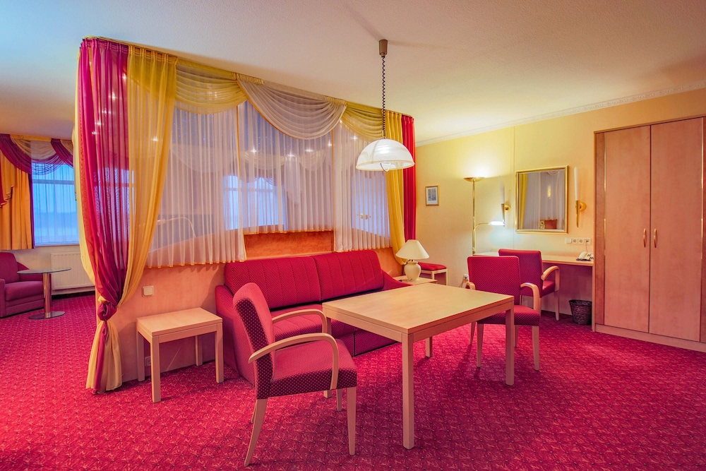 Waldhotel Roggosen 50/69