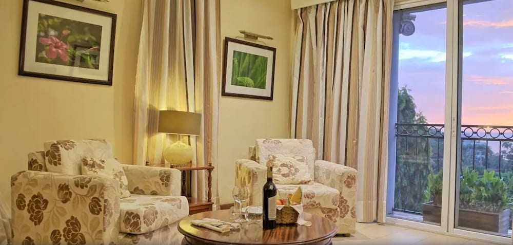 Sovereign Hotel 26/50