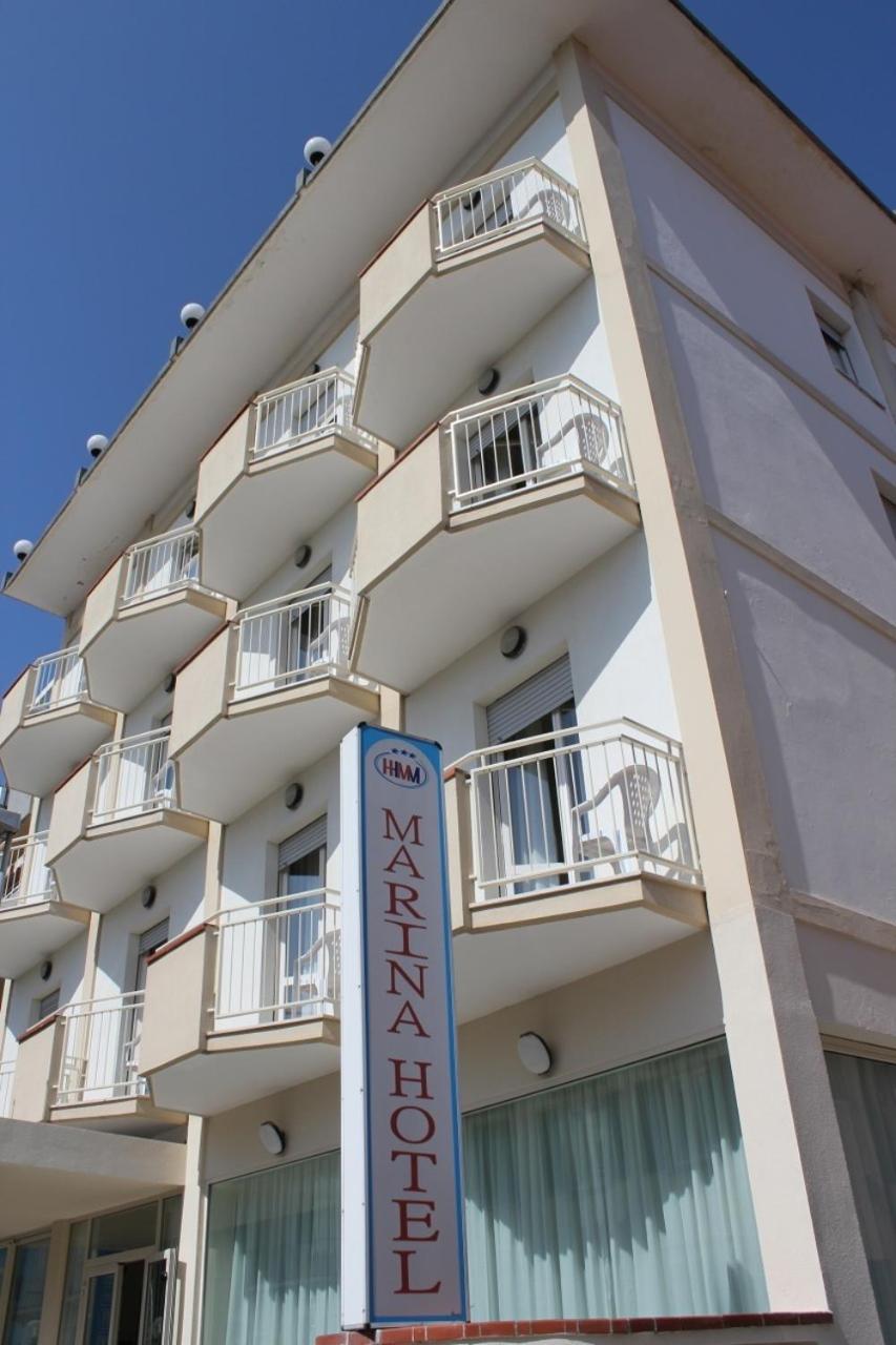 Marina Hotel 3/46
