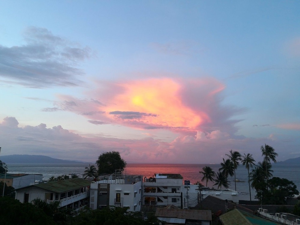 Manarra Seaview Resort 55/67