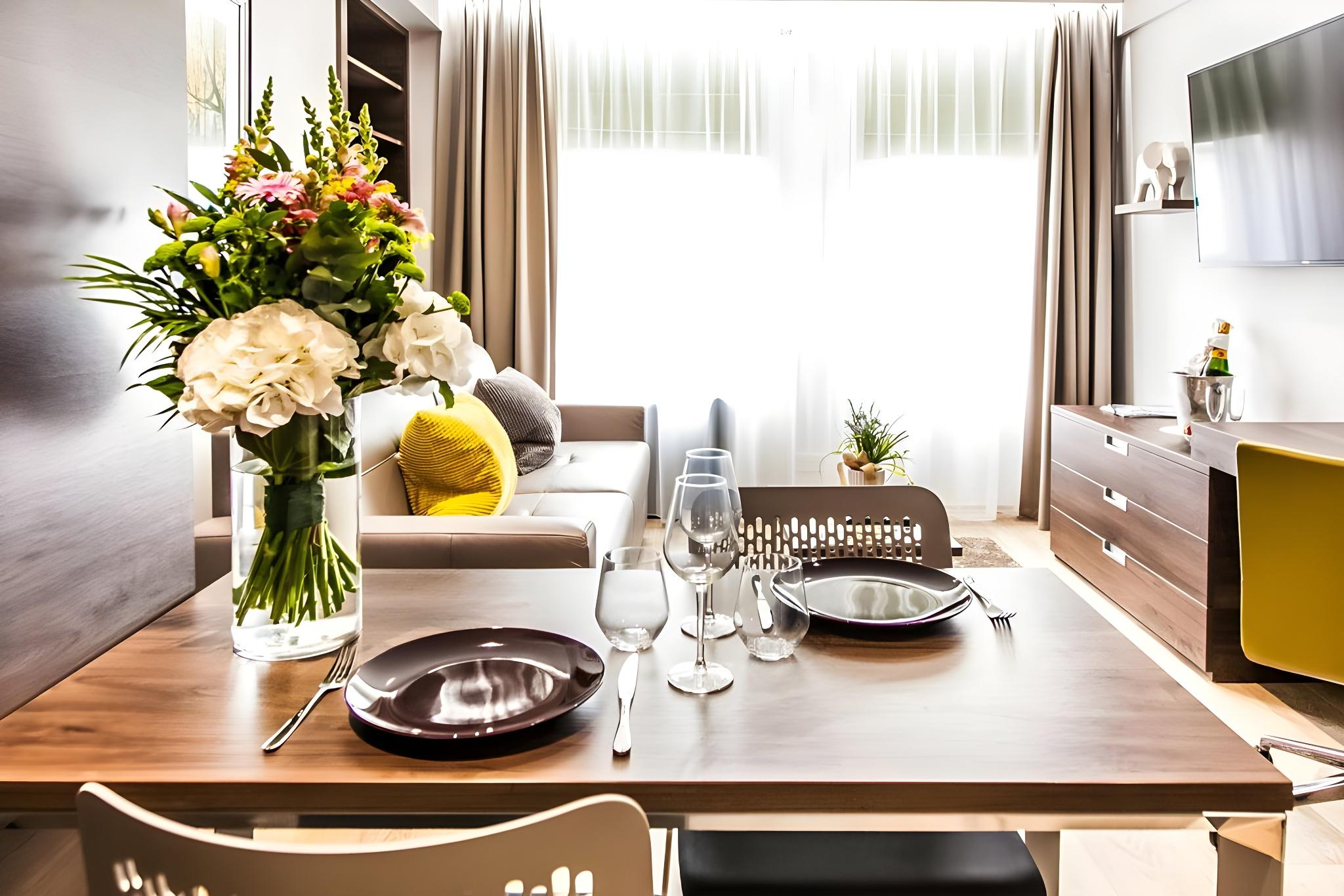 Hampton Suites Serviced Apartments 14/23